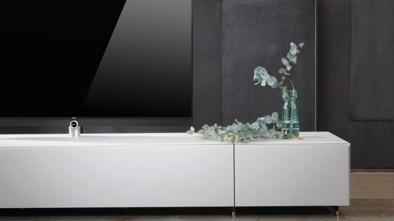 loewe-racks-fernseher-spectral-tv-moebel-kommode-schrank-design